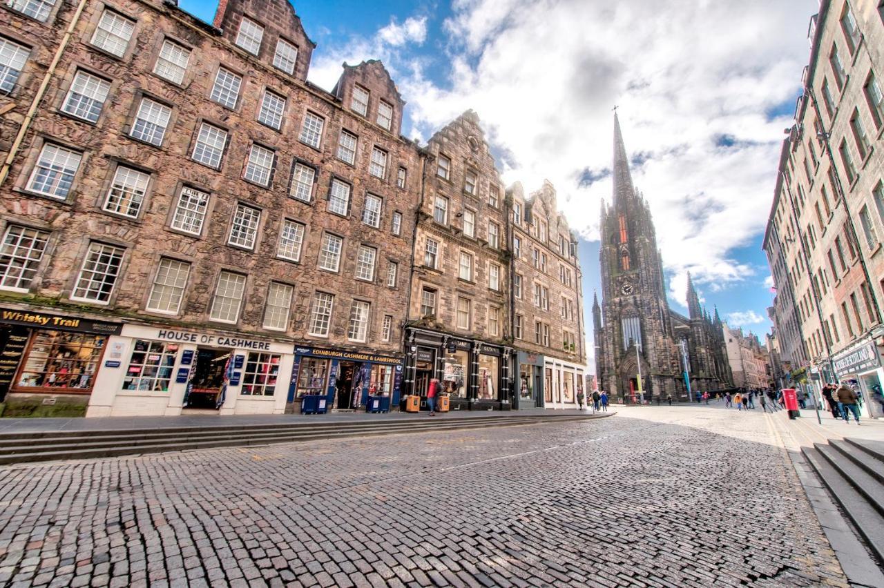 Ferienwohnung Pass The Keys Modern 3 Bed Flat On The Historic Royal Mile EDI Exterior foto
