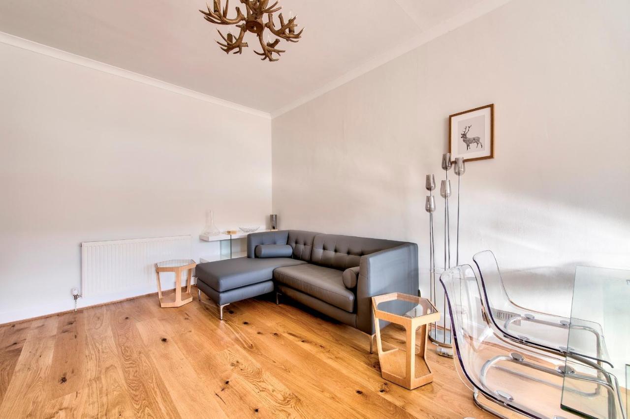 Ferienwohnung Pass The Keys Modern 3 Bed Flat On The Historic Royal Mile EDI Exterior foto
