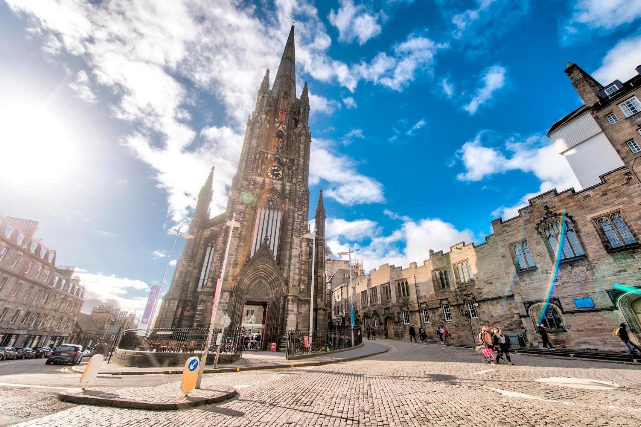 Ferienwohnung Pass The Keys Modern 3 Bed Flat On The Historic Royal Mile EDI Exterior foto